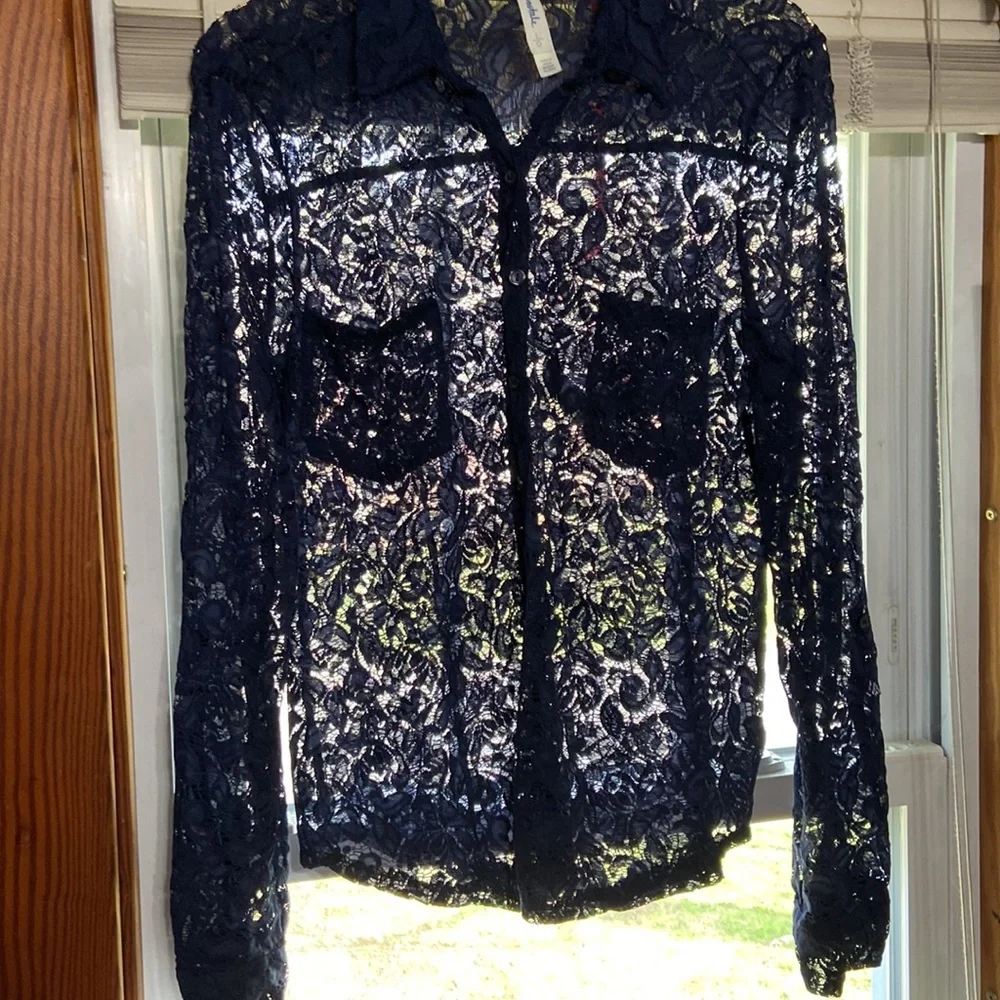 Aeropostale lace button down shirt - Picture 3 of 5